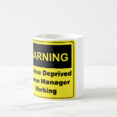 Koffein-Warnungs-Krankenschwester-Manager Kaffeetasse (Mittel)