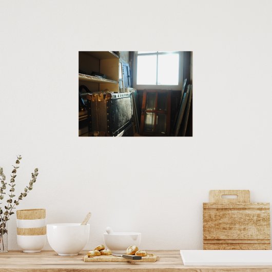 Koffer im Attikum Poster (Küche)