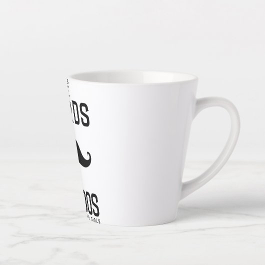 Kofronvaghyi Milchtasse (Rechts)