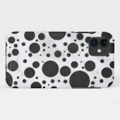 Kohl Black Polka Dot Pattern Case-Mate iPhone Hülle (Rückseite (Horizontal))