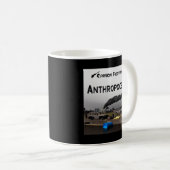Kohlenstoff-Fußabdrücke - Anthropozän Kaffeetasse (VorderseiteRechts)