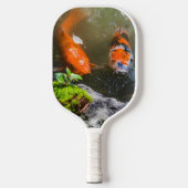 Koi-Fisch in einem Teich Pickleball Schläger (Vorderseite)
