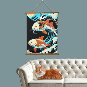Koi-Fisch in einer großen Welle im Comic-Stil Wandteppich Mit Holzrahmen