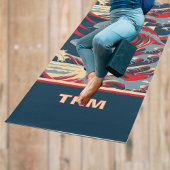Koi-Fisch mit rotem blauem Great Wave-Monogramm Yogamatte