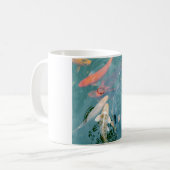 Koi-Fische schwimmen im Teich Kaffeetasse (Vorderseite Links)