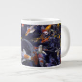 KOI FISH OVER FLOWING Jumbo-Tasse (Vorderseite Rechts)
