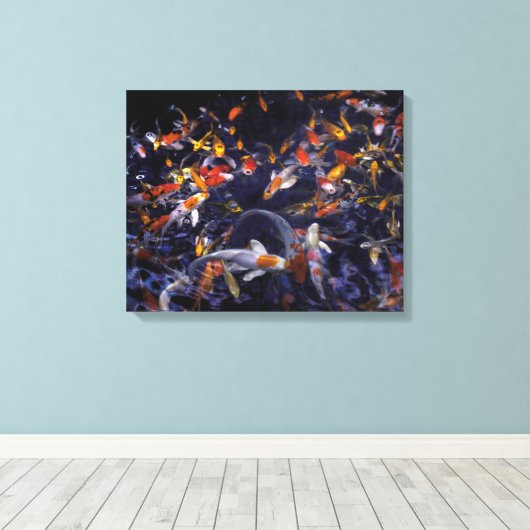 KOI FISH OVER FLOWING LEINWANDDRUCK (Insitu (Holzboden))