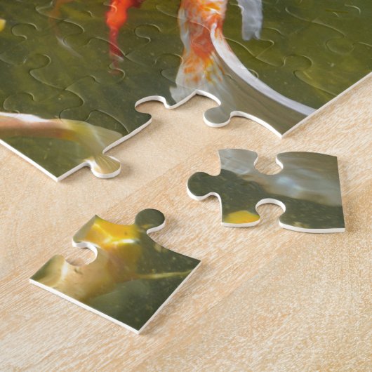 Koi-Karpfen im Teich Puzzle (Seite)