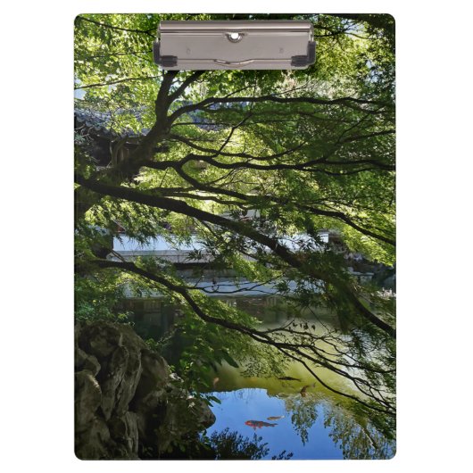 Koi Pond in Chinese Garden Klemmbrett (Vorderseite)