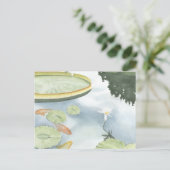 Koi-Teich-Reflektion mit Fisch und Lilien Postkarte (Stehend Vorderseite)
