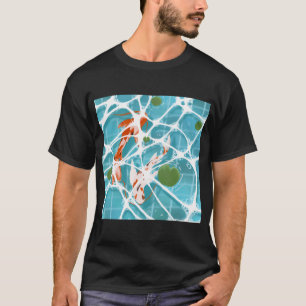 Koi, Wasser, Seerosenblätter T-Shirt