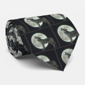 Kojote, der am Mond heult Krawatte (Gerollt)