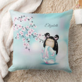 Kokeshi Doll Cherry Blossoms Monogram Kissen (Decke)