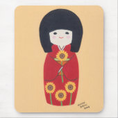 Kokeshi Puppe mit Sonnenblume Mousepad (Vorne)