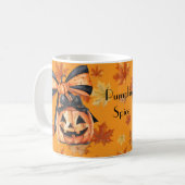 Kokette Kürbis-Gewürz-Halloween Kaffeetasse (Vorderseite Links)