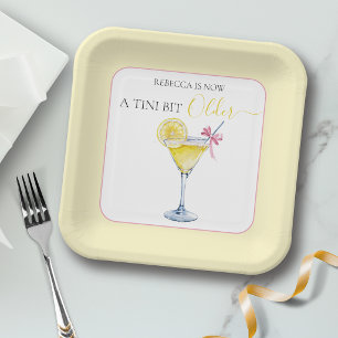 Koketten Zitronencocktail Ein Tini-Bit älterer Geb Pappteller