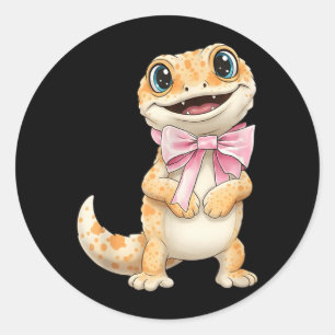Koketter Gecko mit rosa Schleife Lustige Mädchen Runder Aufkleber