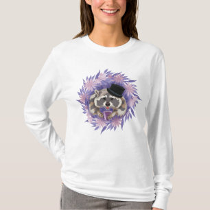 Kokon mit violetten Blumen mit einer Tasse Kaffee T-Shirt