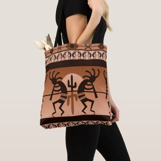 Kokopelli Desert Sun Cactus Southwest Pattern Tasche (Von Nahem)