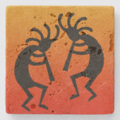Kokopelli Southwest Sunset Rustic Travertine Steinuntersetzer (Vorderseite)