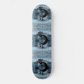 Kokopelli Southwest Wüste Mosaic Blue Skateboard (Vorderseite)
