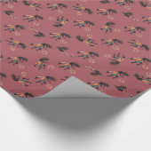 Kokopelli Trickster Pattern Burgundy Geschenkpapier (Ecke)