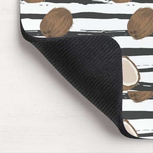 Kokosnüsse auf Schmutz Stripes Muster Mousepad (Ecke)