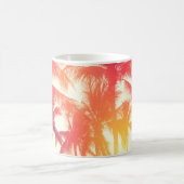 Kokospalmen an der tropischen Küste Kaffeetasse (Mittel)