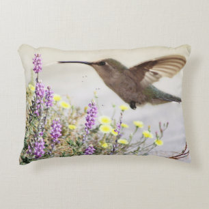 Kolibri und Wildblumen Digitale Kunst Dekokissen