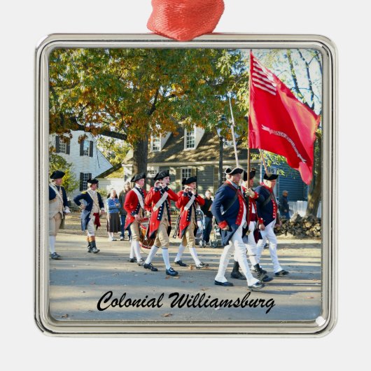 Kolonial Williamsburg Silbernes Ornament (Vorne)