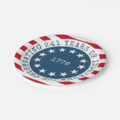 Kolonialamerikanische Flagge 1776 Patriotisch Pappteller (Schrägansicht)