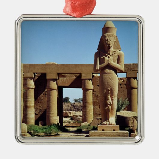 Koloss von Ramesses II: stehende Statue von Silbernes Ornament (Vorne)