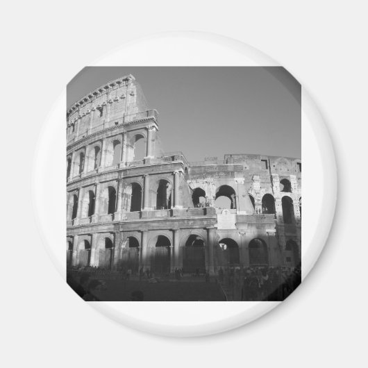 Kolossium schwarz-weiß magnet (Vorne)