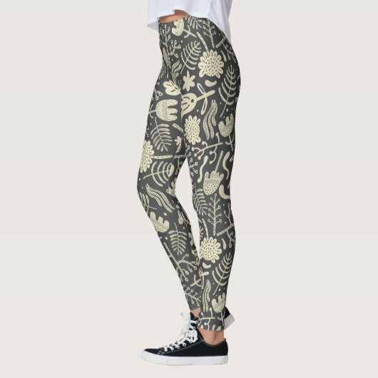 Komfort in jedem Schritt: Entdecken Sie unser stil Leggings (Links)