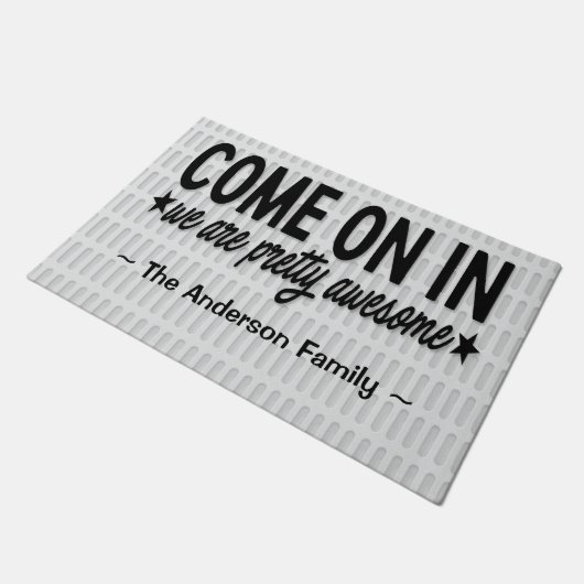 Komm rein, wir sind Phantastisch, flink, Typografi Fußmatte (Schrägansicht)