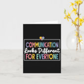 Kommunikation sieht für jeden Autismus anders aus Karte (Gelbe Blume)