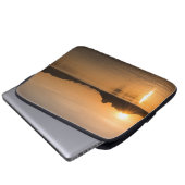 Komodo-Insel bei Sonnenuntergang Laptopschutzhülle (Vorne Knopf)