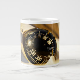 Kompas helpt navigeren en koer behouden.  Jumbo-Tasse