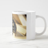 Kompas helpt navigeren en koer behouden.  Jumbo-Tasse (Rechts)