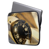 Kompas helpt navigeren en koer behouden.  laptopschutzhülle (Vorderseite Links)