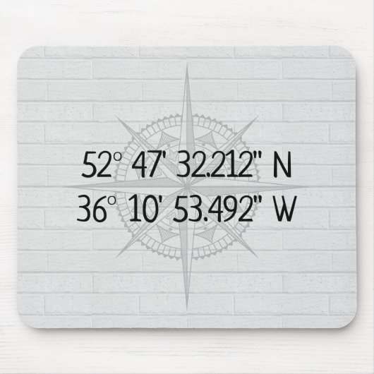 Kompass-GPS-Zuhause-Koordinaten auf Brick Mousepad (Vorne)