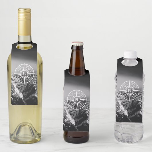 Kompass-Sternemblem monogramm dramatische Berge Flaschenanhänger (Beispiel)