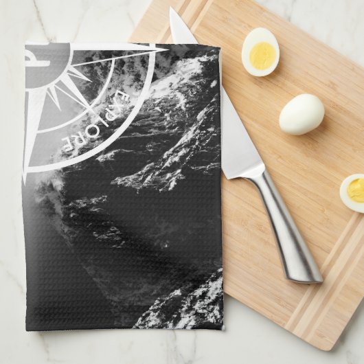 Kompass-Sternemblem monogramm dramatische Berge Geschirrtuch (Viertel Falte)