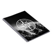 Kompass-Sternemblem monogramm dramatische Berge Notizblock (Rechte Seite)