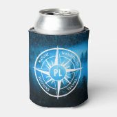 Kompass-Sternemblem Monogramm Nebel in Fichtenwald Dosenkühler (Kanne Vorderseite)