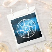 Kompass-Sternemblem Monogramm Nebel in Fichtenwald Geschenktütchen (Ausgeschnitten)