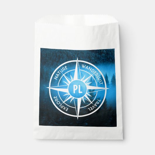 Kompass-Sternemblem Monogramm Nebel in Fichtenwald Geschenktütchen (Vorderseite)