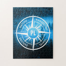 Kompass-Sternemblem Monogramm Nebel in Fichtenwald Puzzle