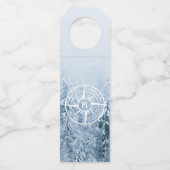 Kompass-Sternemblem monogramm Winterfichtenwald Flaschenanhänger (Rückseite)