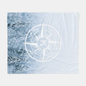 Kompass-Sternemblem monogramm Winterfichtenwald Fleecedecke (Vorderseite (Horizontal))